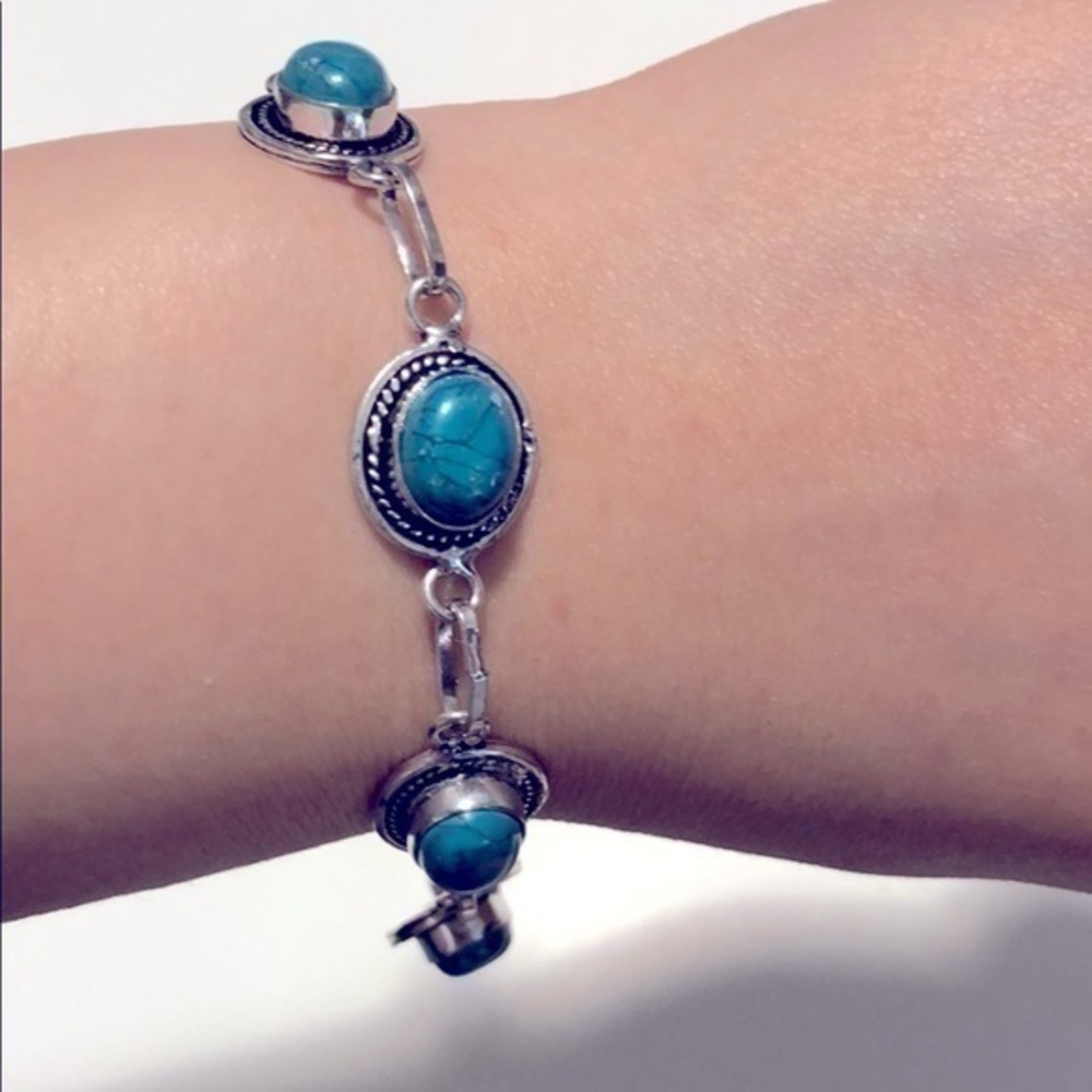 🌸 Antique look Blue Turquoise silver bracelet